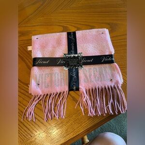 NWT Victoria Secret Winter Angel Scarf